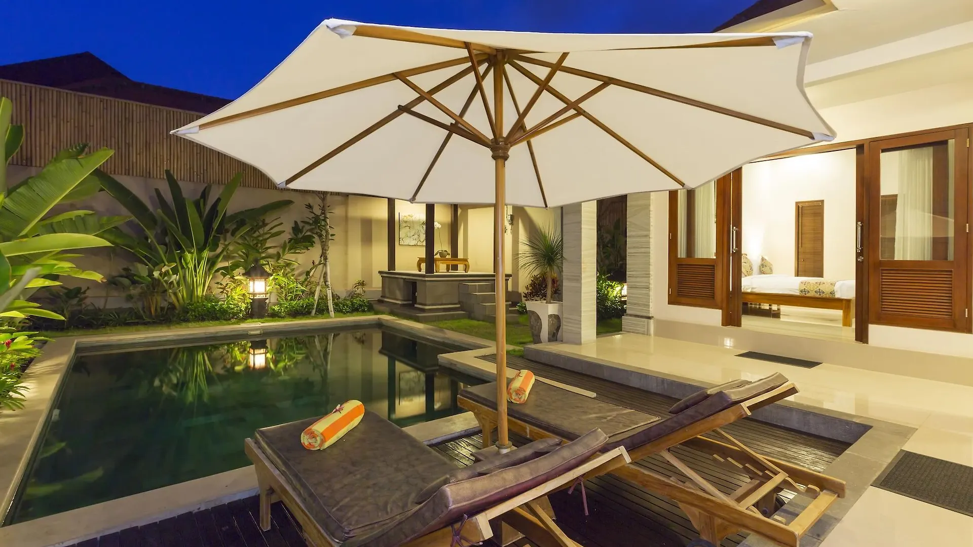 Kubal Villa & Restaurant Seminyak