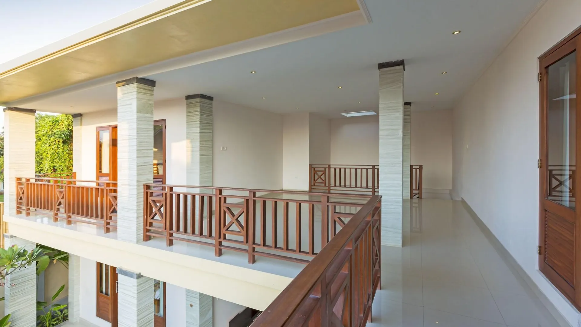 Kubal Villa & Restaurant Seminyak