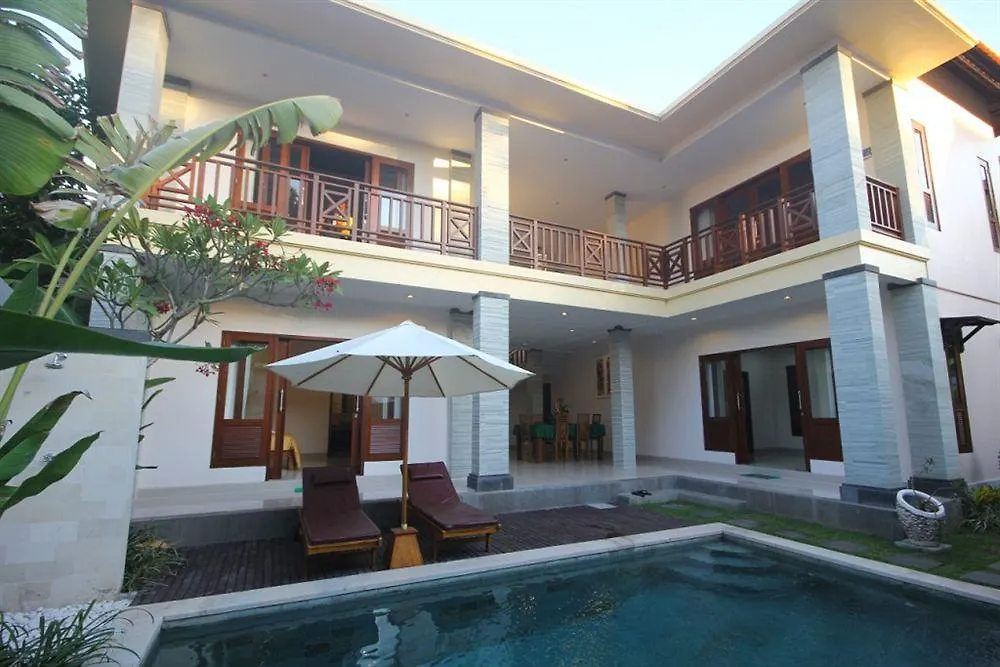 Kubal Villa & Restaurant Seminyak Indonesië