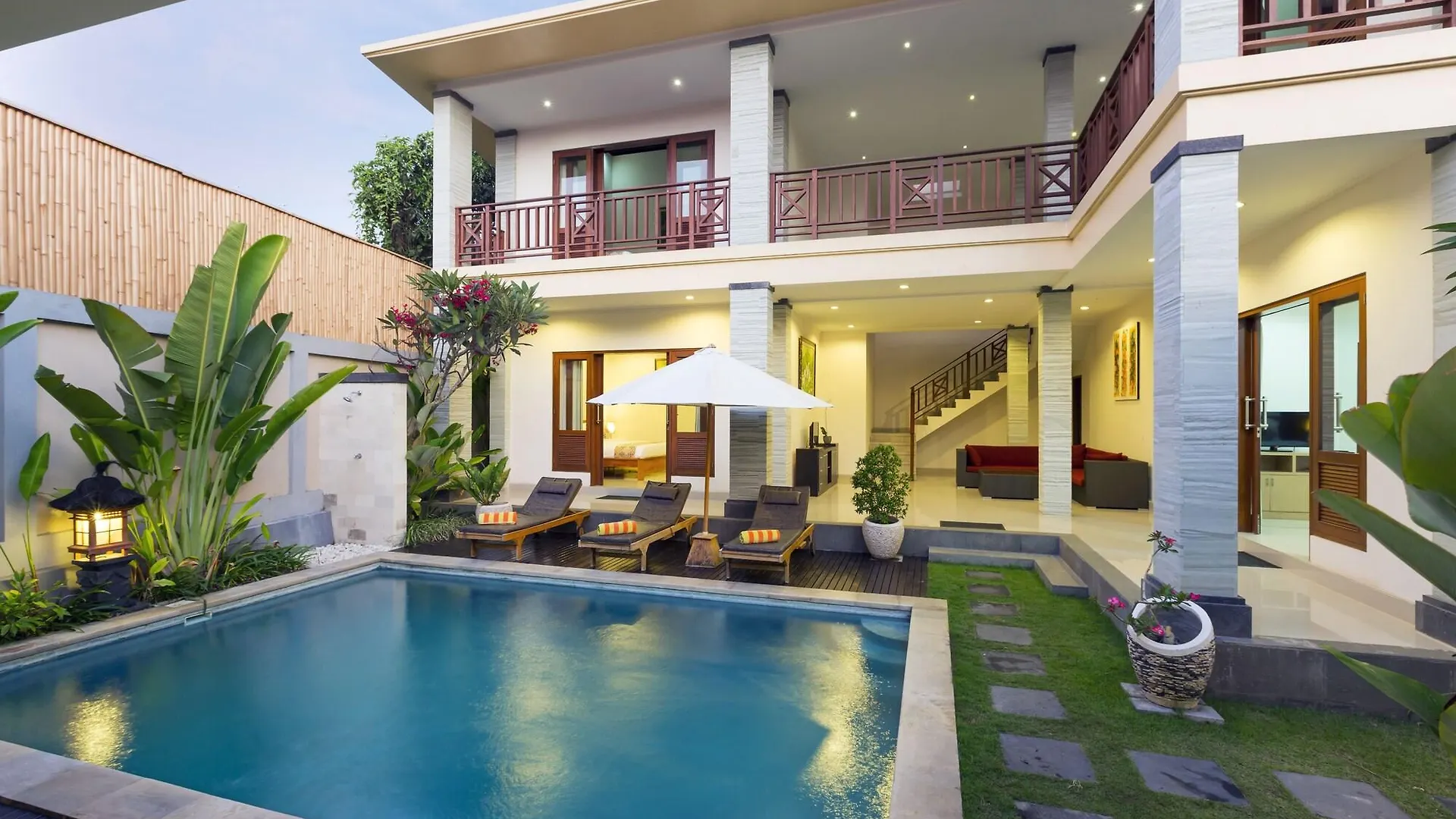 Kubal Villa & Restaurant Seminyak